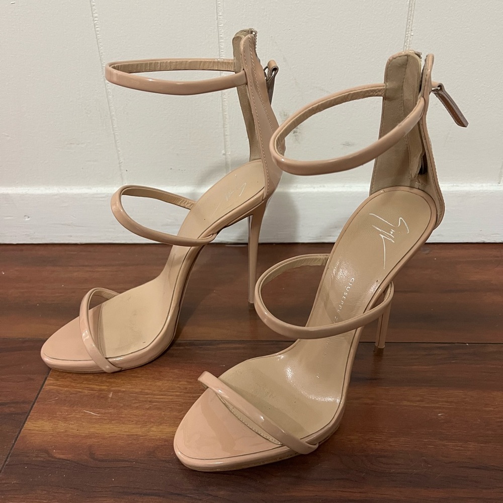 Giuseppe zanotti nude heel sandals